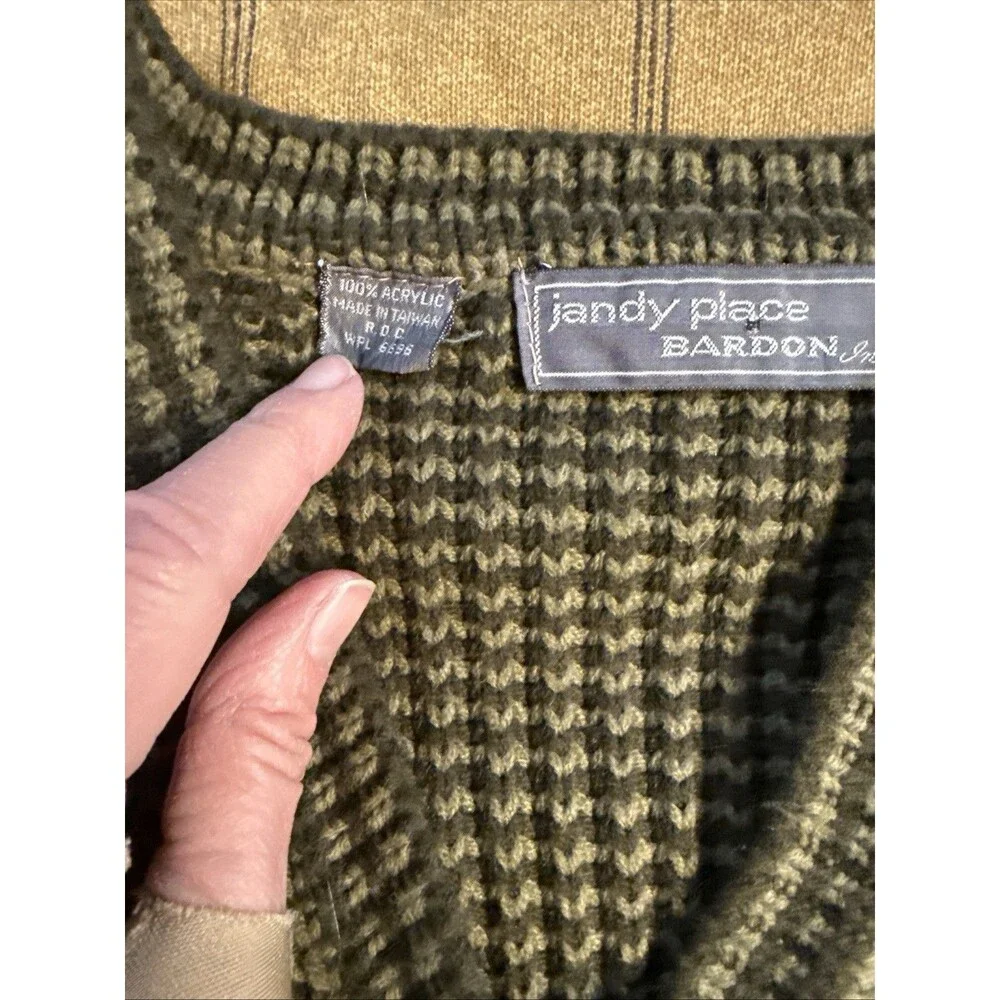 Vintage Jandy Place Bardon Inc Mens L 42-44 V-Neck Sweater Taiwan Green Brown